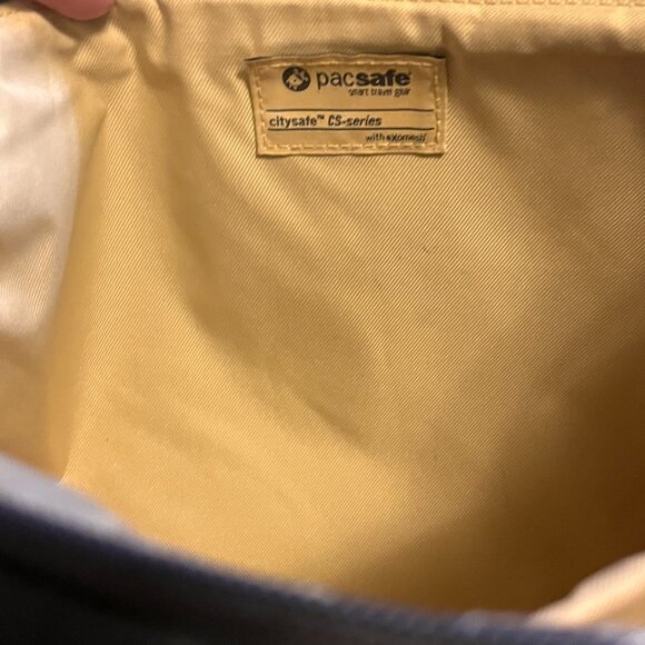 PacSafe Citysafe CS-Series TravelSmith Grey Travel Luggage Quilted Shoulder Bag! - Picture 10 of 16